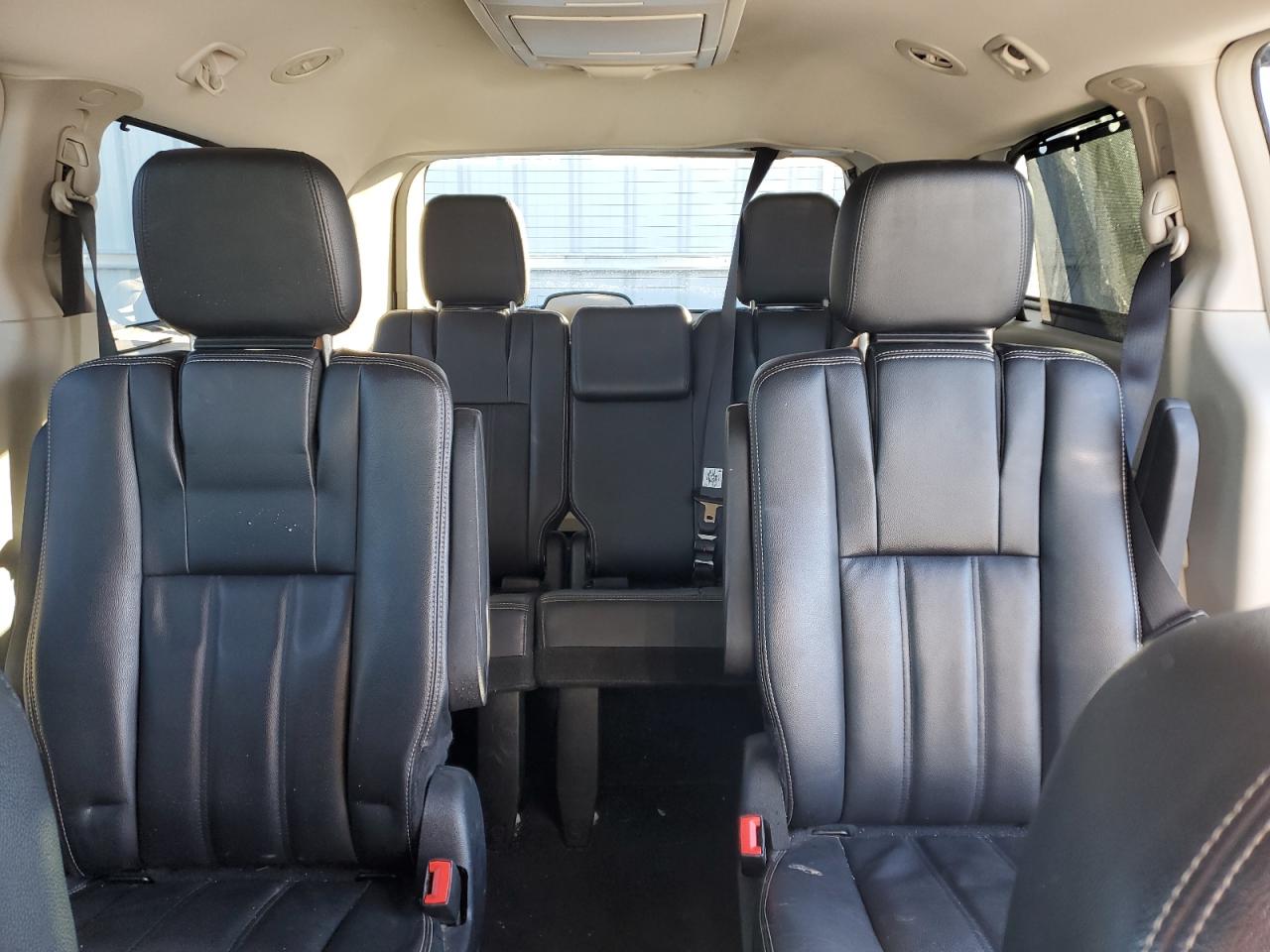 2015 Chrysler Town & Country Touring VIN: 2C4RC1BG3FR677475 Lot: 91988605