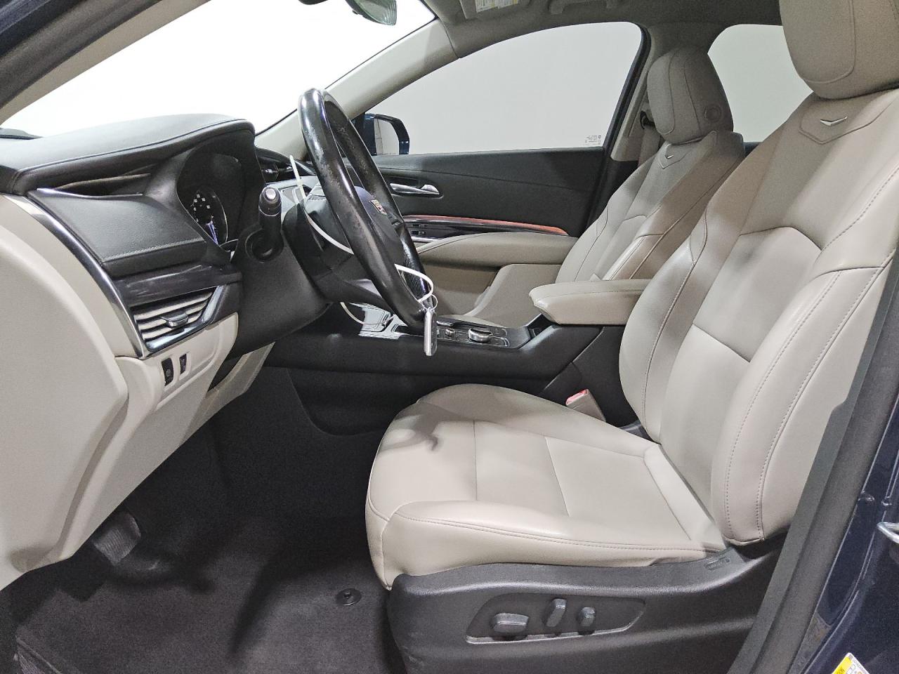 2019 Cadillac Xt4 Luxury VIN: 1GYAZAR42KF181781 Lot: 89523485