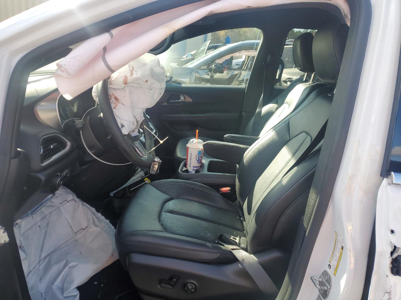 2025 Chrysler Pacifica Select VIN: 2C4RC1BG1SR576722 Lot: 92308835