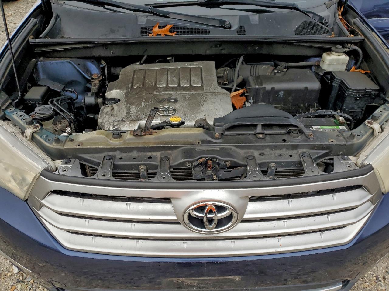 2011 Toyota Highlander Base VIN: 5TDBK3EH3BS055772 Lot: 94340505