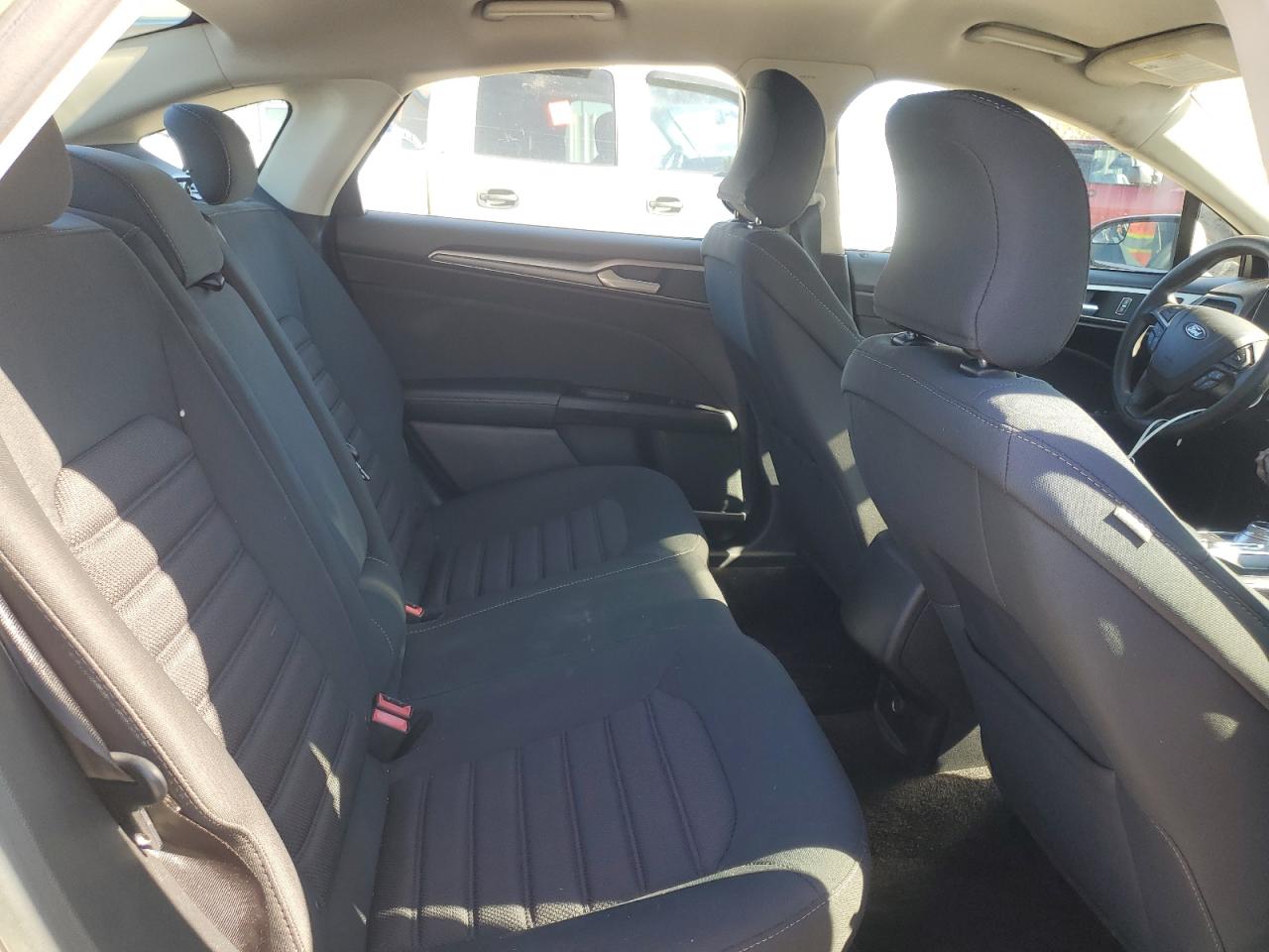 2017 Ford Fusion Se VIN: 3FA6P0H7XHR411947 Lot: 90981175