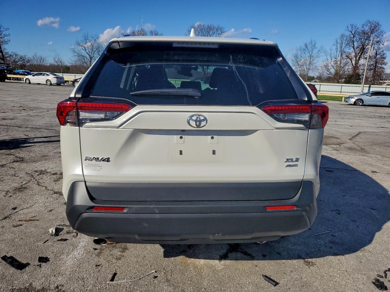 2022 Toyota Rav4 Xle Premium VIN: 2T3A1RFV6NW269048 Lot: 93856595