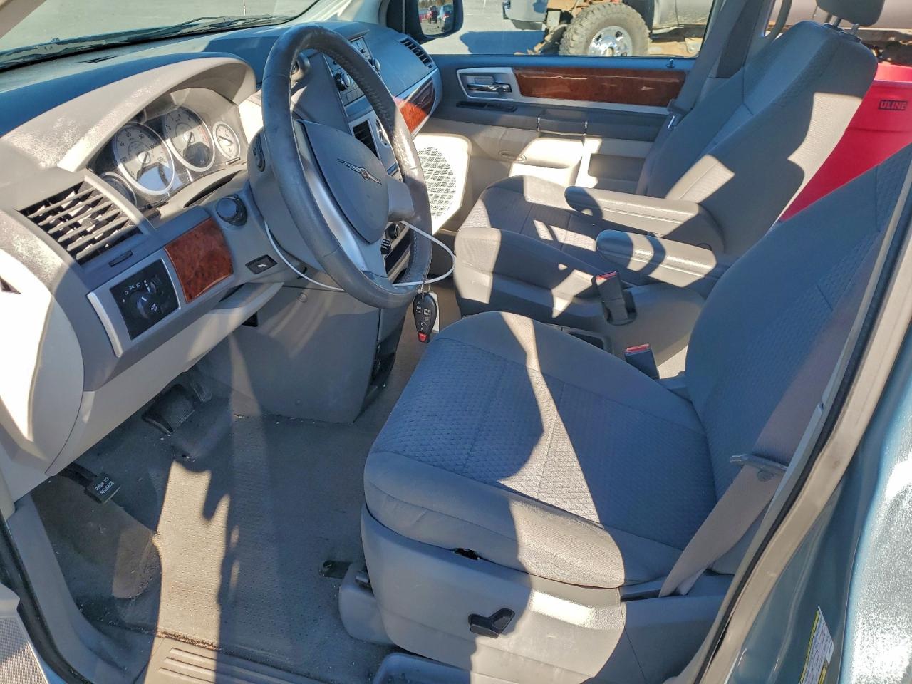 2009 Chrysler Town & Country Touring VIN: 2A8HR54139R573060 Lot: 94029595