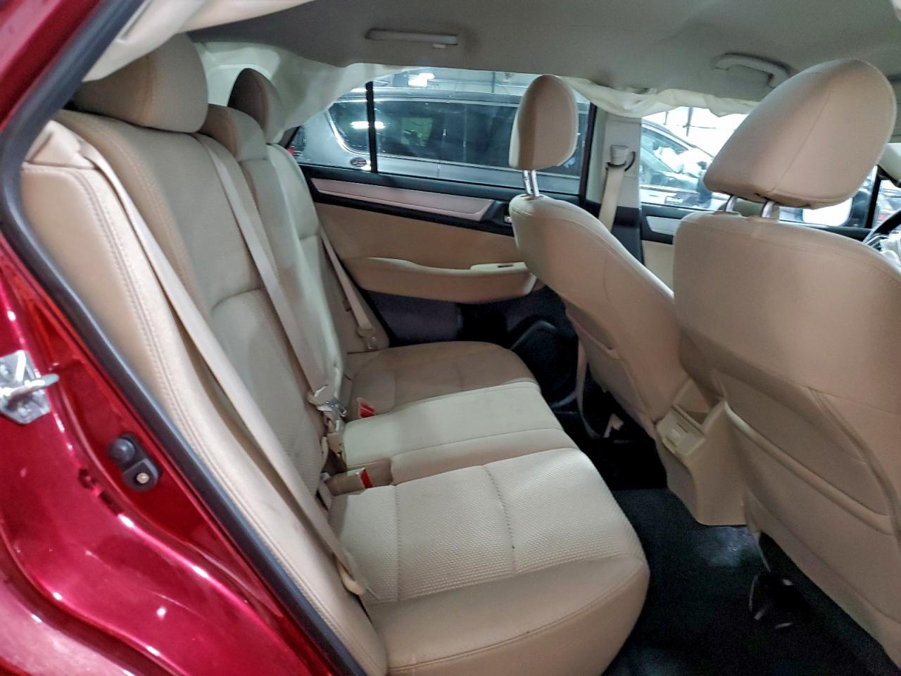 2018 Subaru Outback 2.5I Premium VIN: 4S4BSACC3J3379554 Lot: 93831645