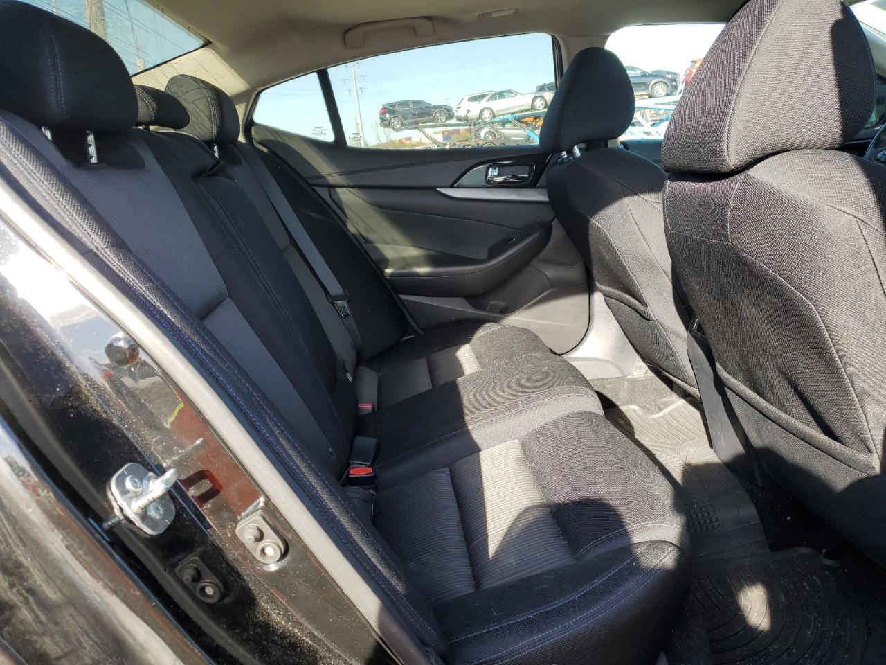 2017 Nissan Maxima 3.5S VIN: 1N4AA6AP1HC447761 Lot: 92791545