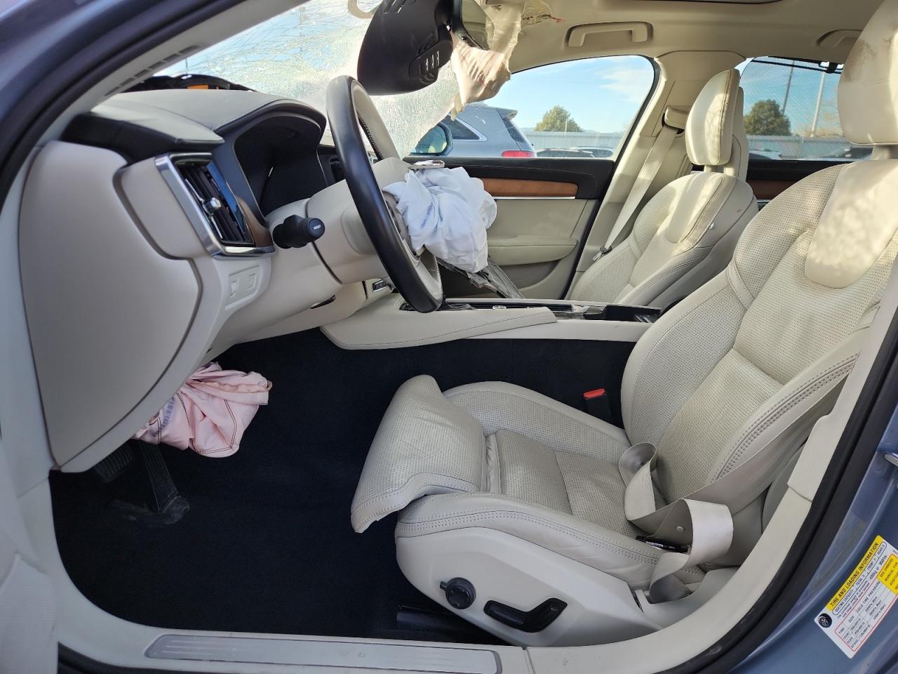 2017 Volvo S90 T6 Inscription VIN: YV1A22ML3H1015543 Lot: 92503175