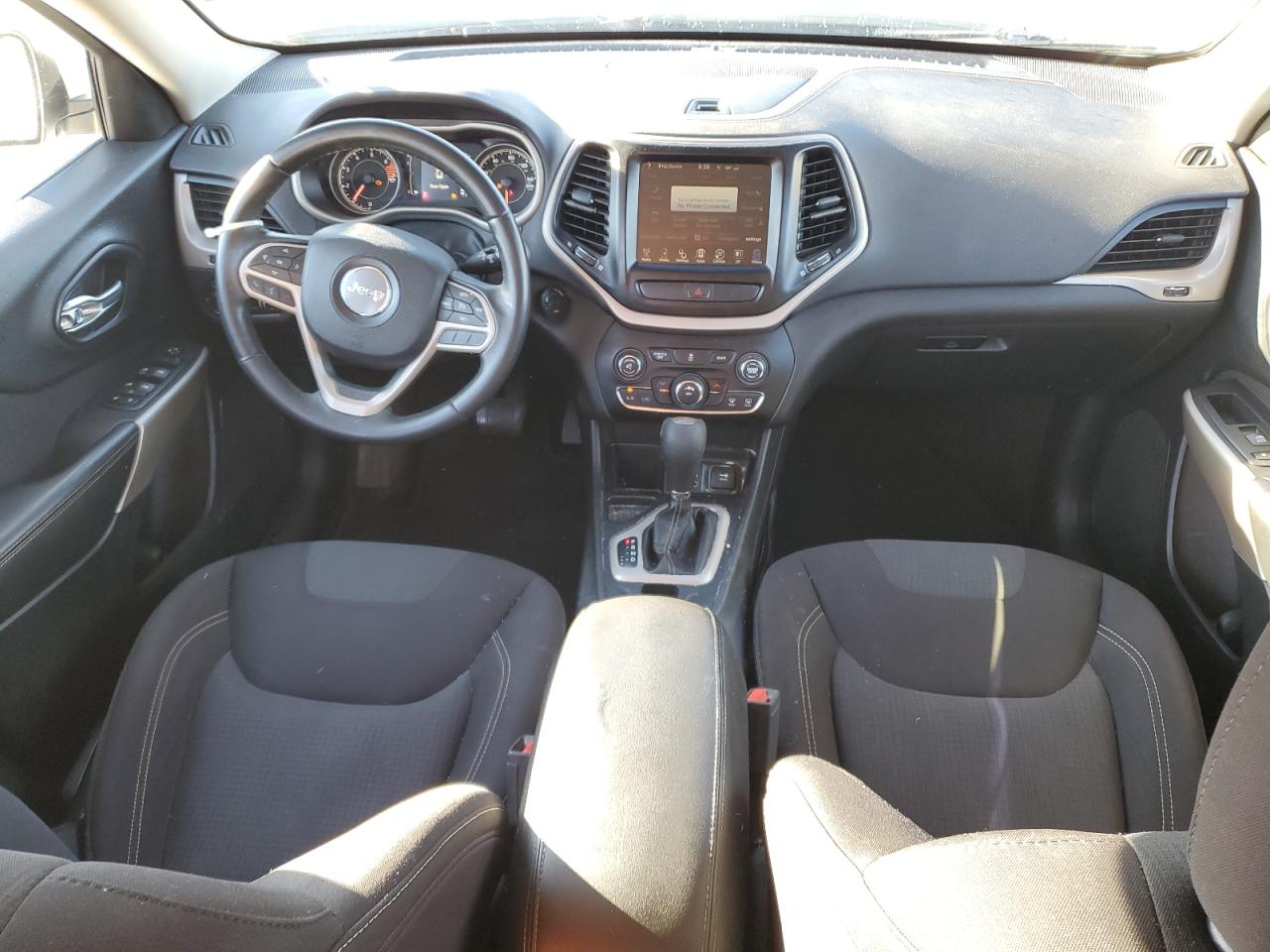 2017 Jeep Cherokee Latitude VIN: 1C4PJLCB6HW641317 Lot: 90569025