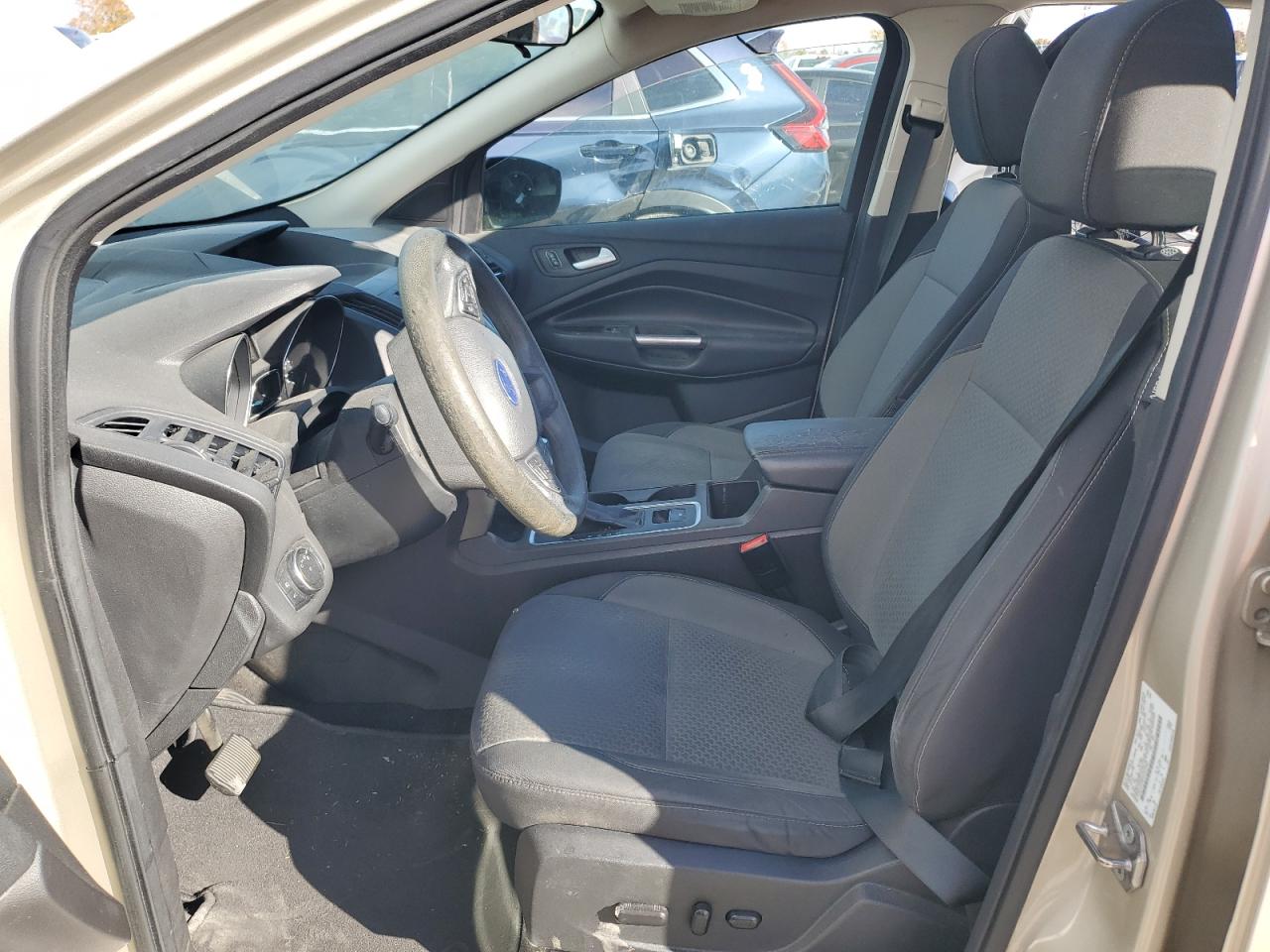 2017 Ford Escape Se VIN: 1FMCU0G90HUD37807 Lot: 91217425