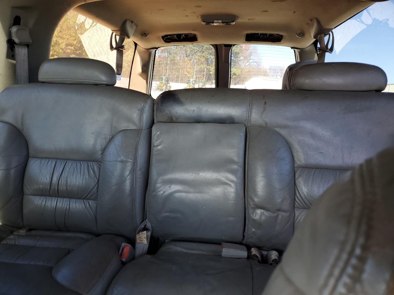 1999 Chevrolet Suburban K1500 VIN: 1GNFK16R7XJ371572 Lot: 92883985