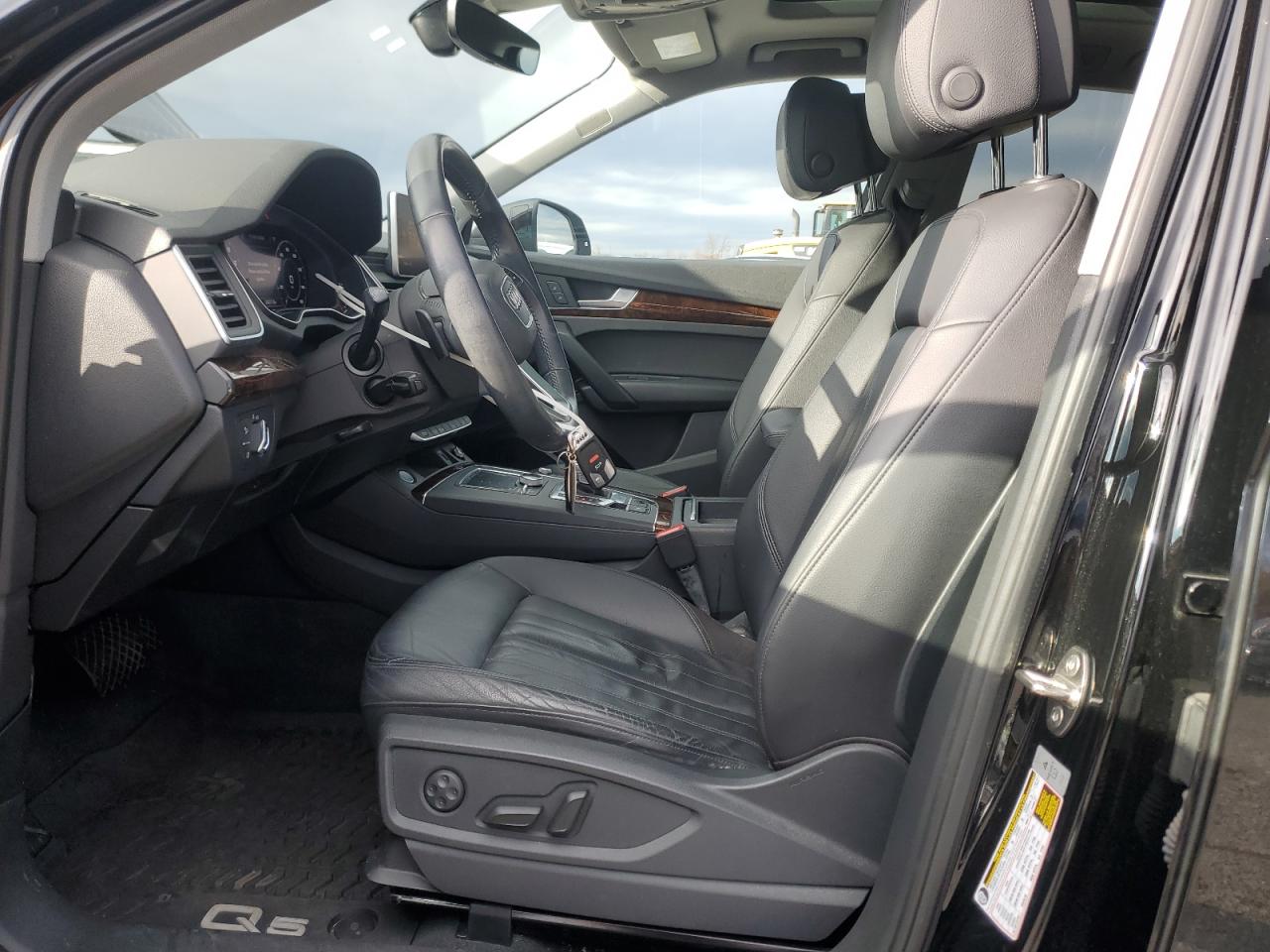 2018 Audi Q5 Premium Plus VIN: WA1BNAFY5J2099220 Lot: 92440455