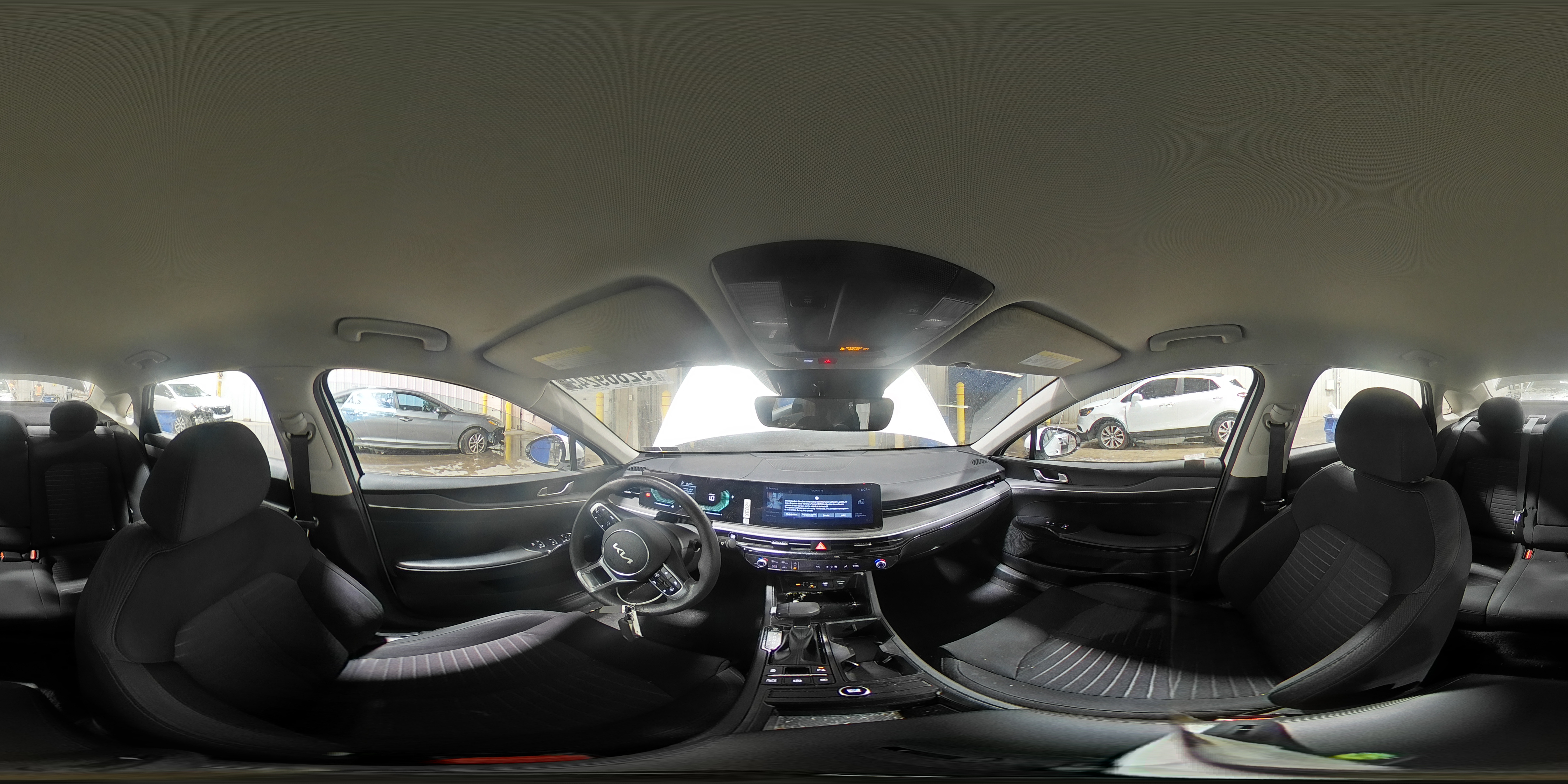 2025 Kia K5 Lxs VIN: KNAG24J7XS5321428 Lot: 92869245