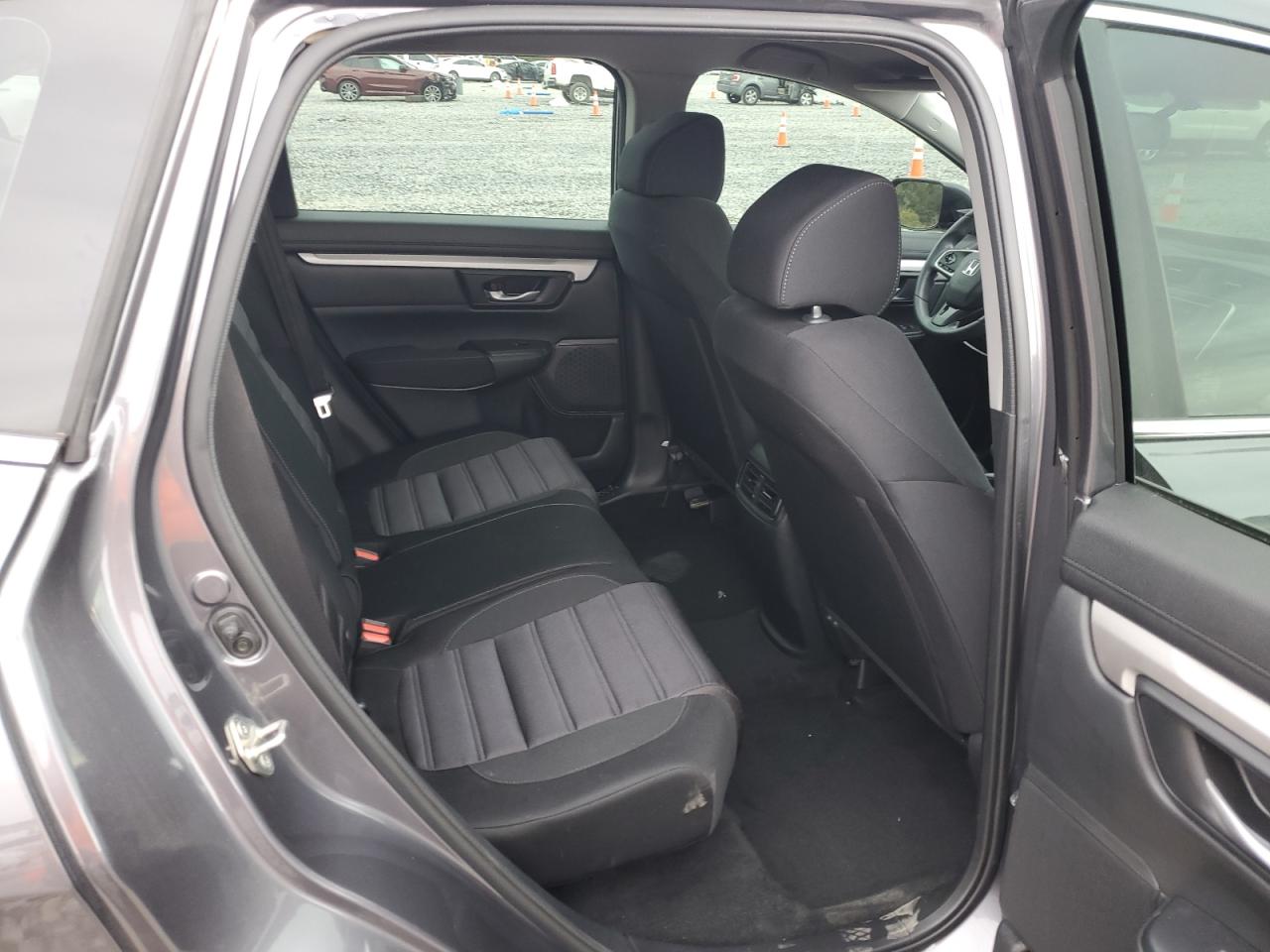 2019 Honda Cr-V Lx VIN: 2HKRW5H33KH415210 Lot: 92240825