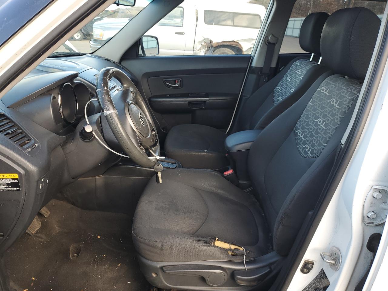 2010 Kia Soul + VIN: KNDJT2A20A7704229 Lot: 91922265