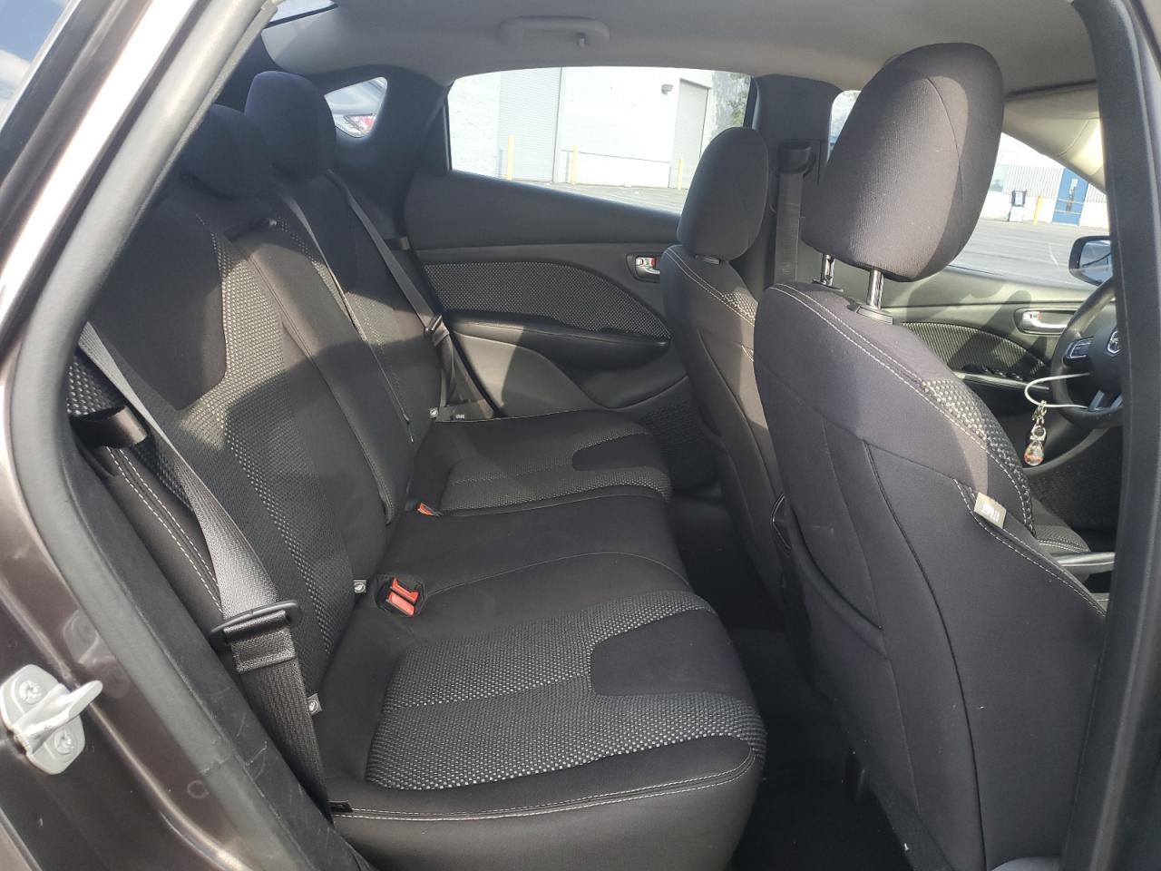 2015 Dodge Dart Sxt VIN: 1C3CDFBBXFD222084 Lot: 92715785