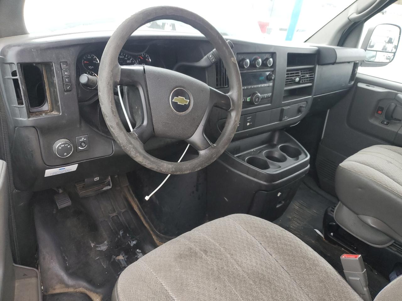 2015 Chev Express G2500 VIN: 1GCWGFCF6F1113463 Lot: 92175785