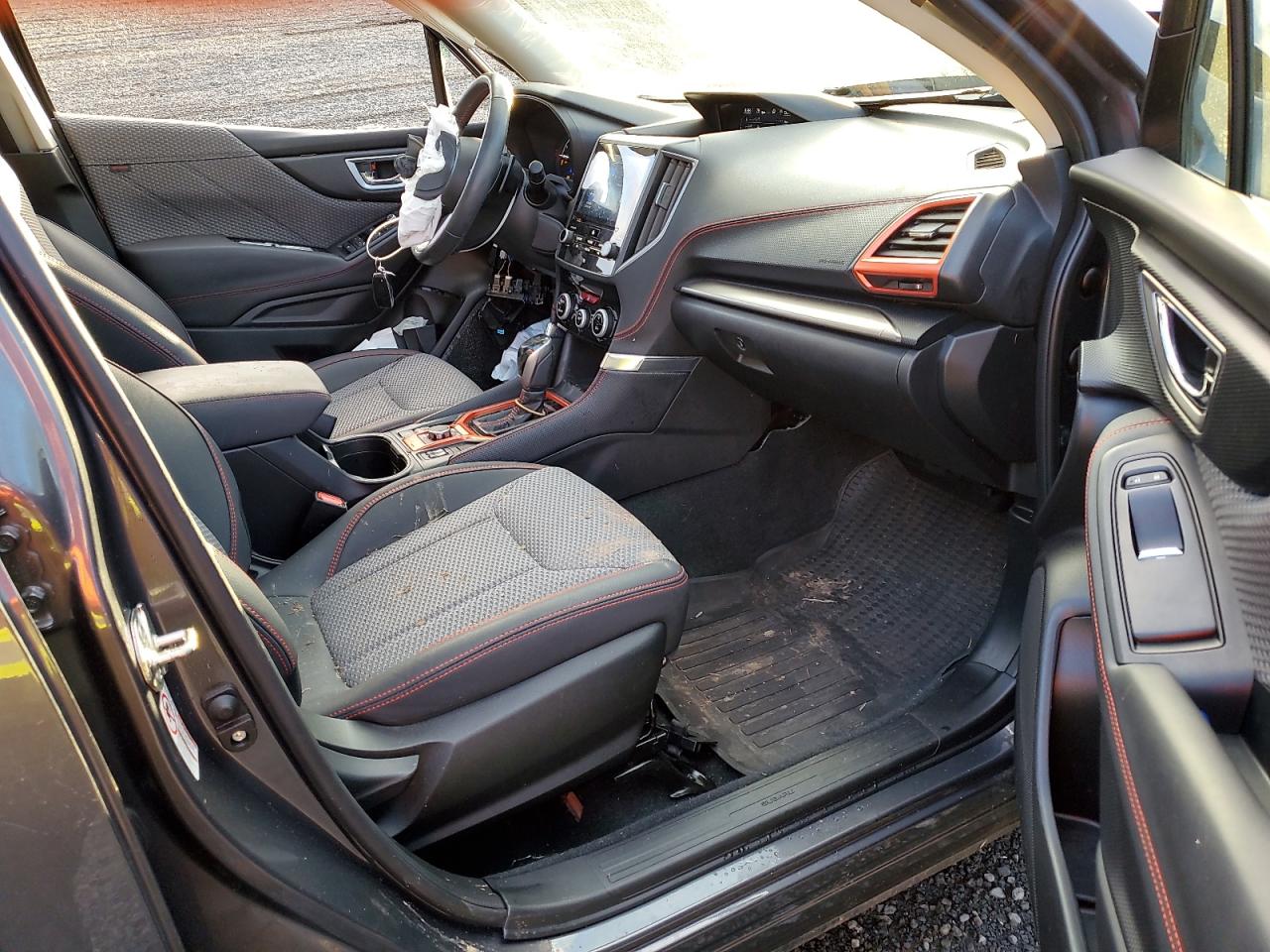 2020 Subaru Forester Sport VIN: JF2SKAMC4LH543985 Lot: 92222525