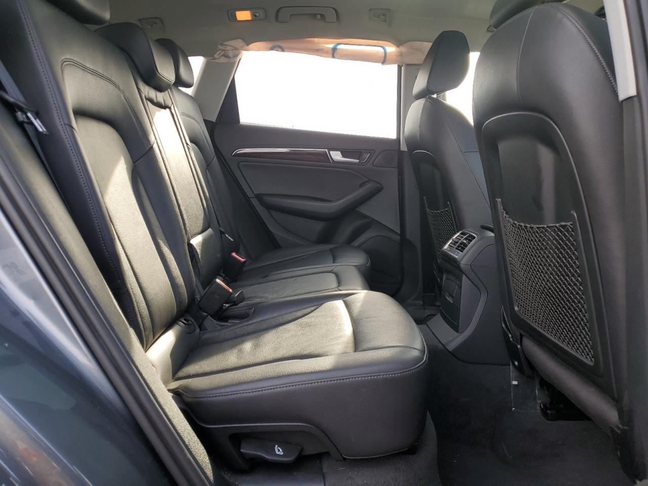 2017 Audi Q5 Premium VIN: WA1C2AFP1HA070673 Lot: 92834105