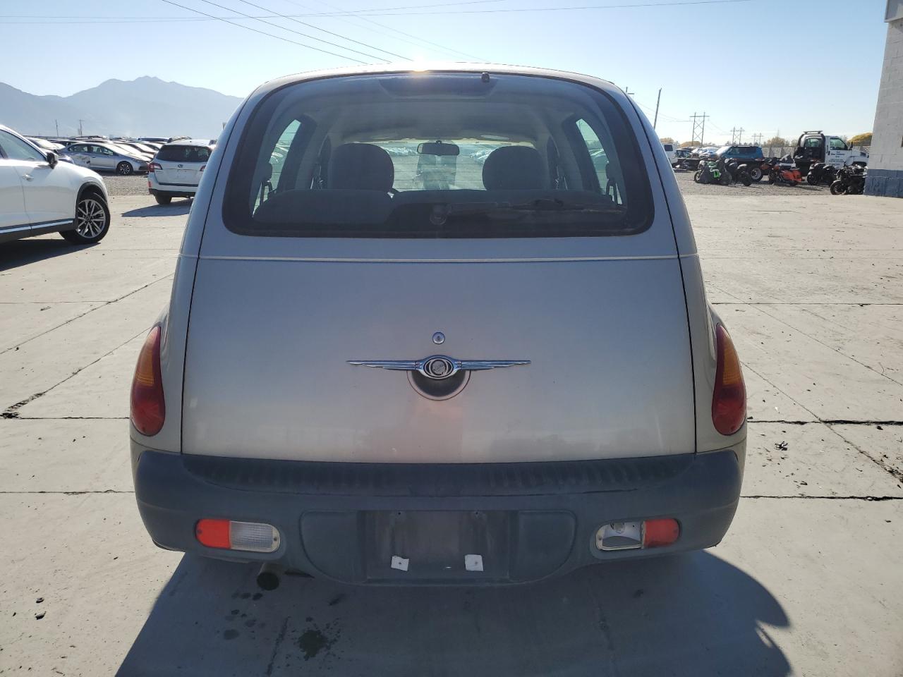 2002 Chrysler Pt Cruiser Classic VIN: 3C4FY48B92T276263 Lot: 92922865