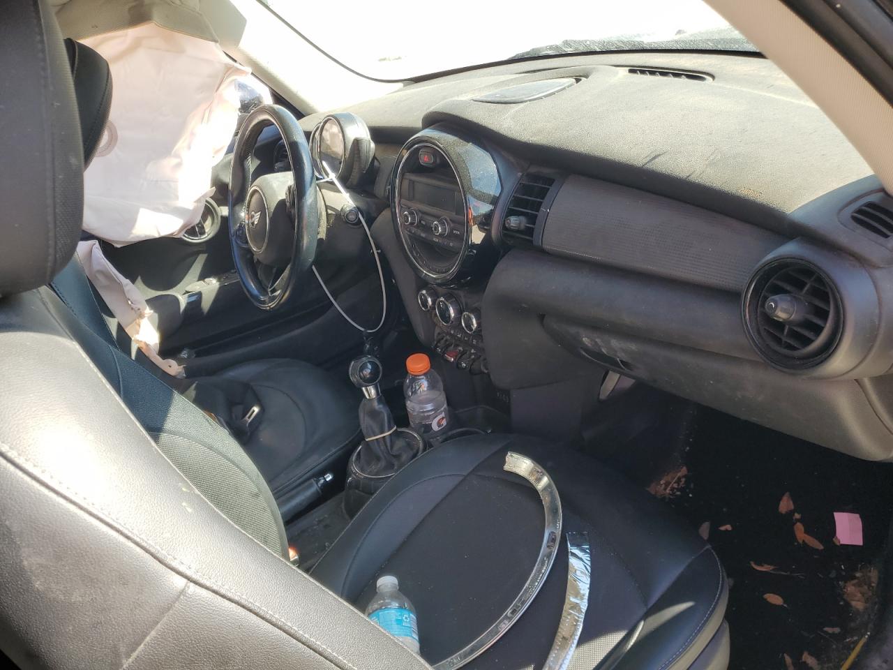 2015 Mini Cooper VIN: WMWXM5C50FT973942 Lot: 92675965