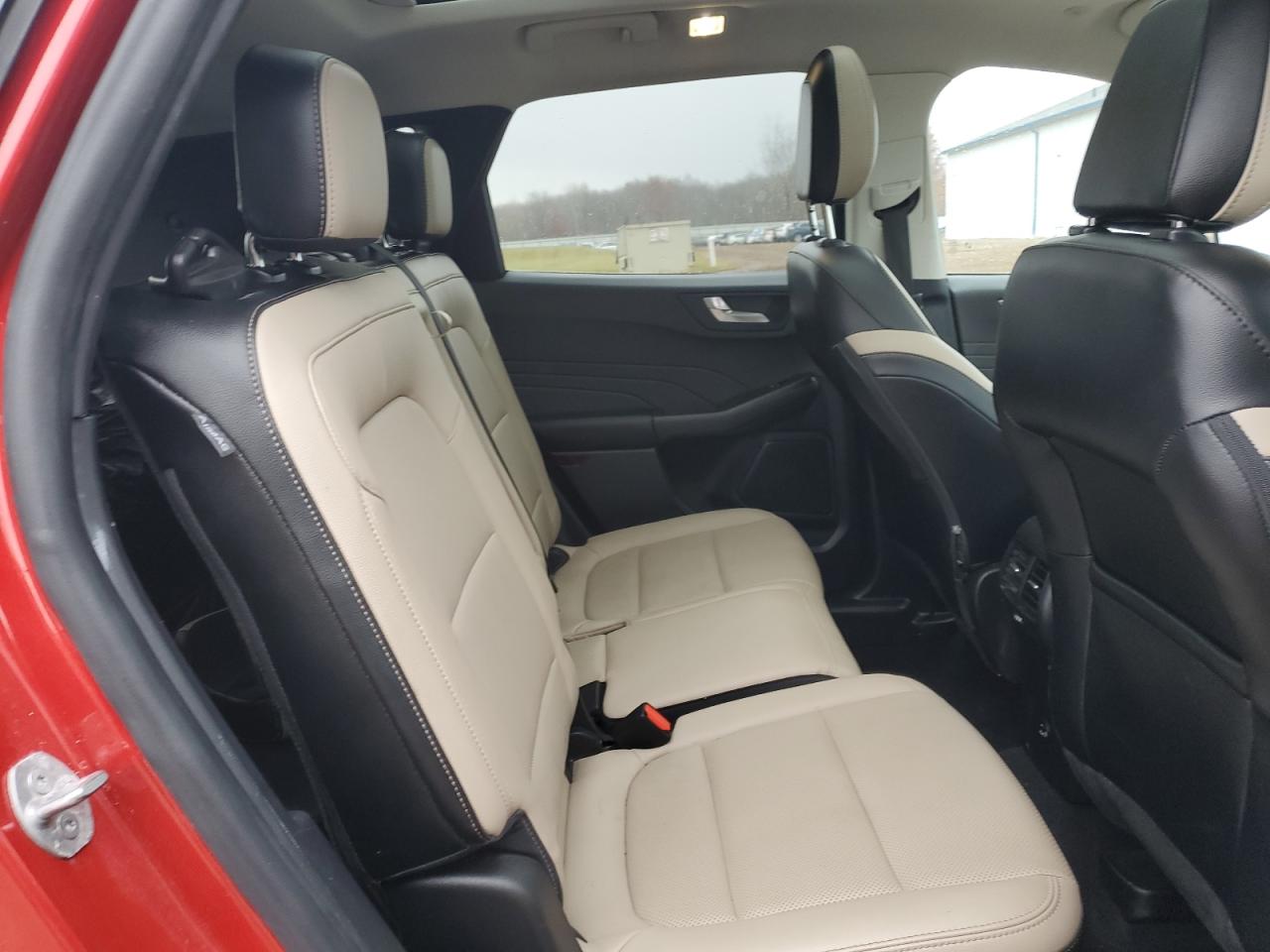 2022 Ford Escape Titanium VIN: 1FMCU9J97NUB86098 Lot: 93633305