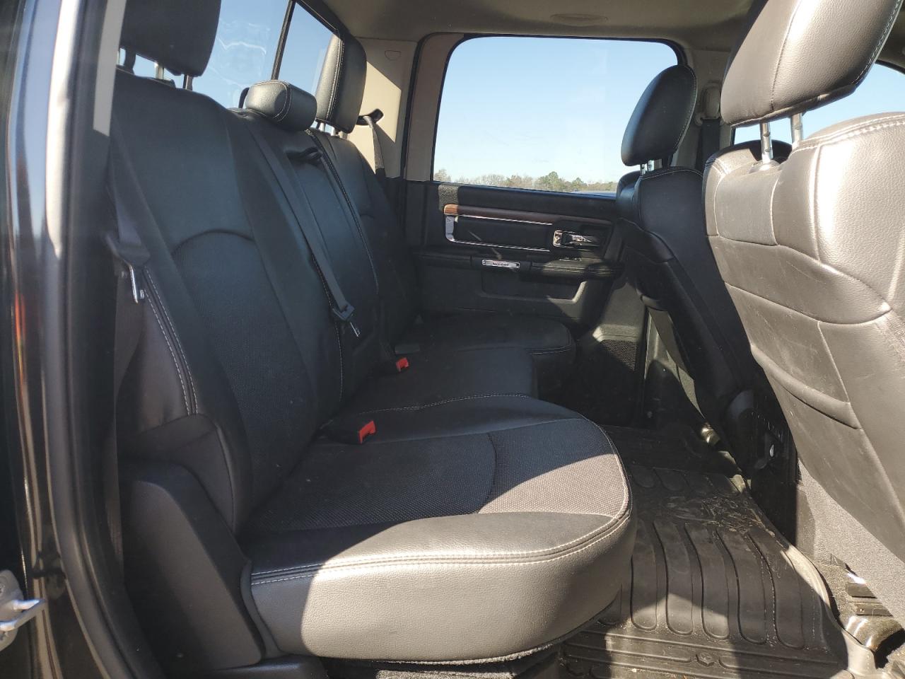 2015 Ram 1500 Laramie VIN: 1C6RR7VTXFS666098 Lot: 92449205