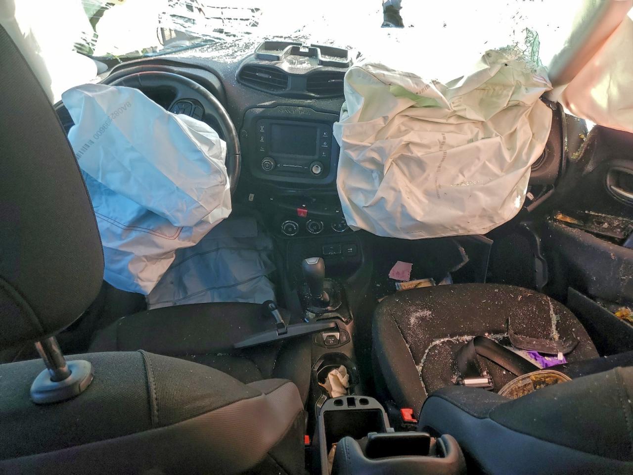 2017 Jeep Renegade Latitude VIN: ZACCJABB2HPF11570 Lot: 94411675