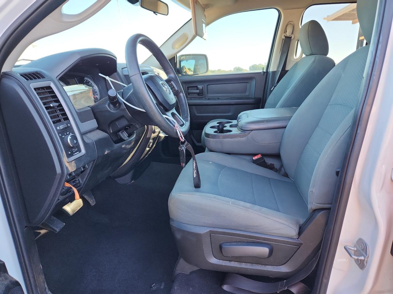 2018 Ram 1500 St VIN: 1C6RR6FG7JS341543 Lot: 90685655