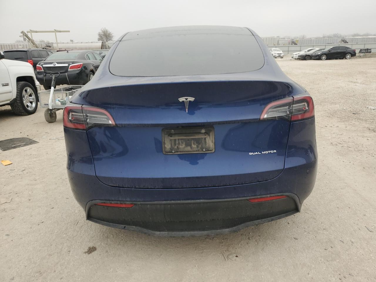 2023 Tesla Model Y VIN: 7SAYGDEE2PF748130 Lot: 93035715