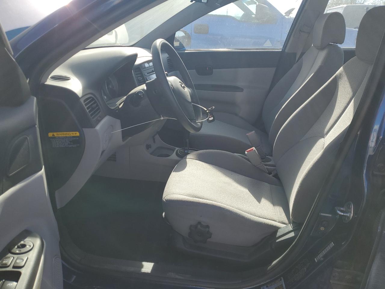 2009 Hyundai Accent Gls VIN: KMHCN46C49U326439 Lot: 92409985