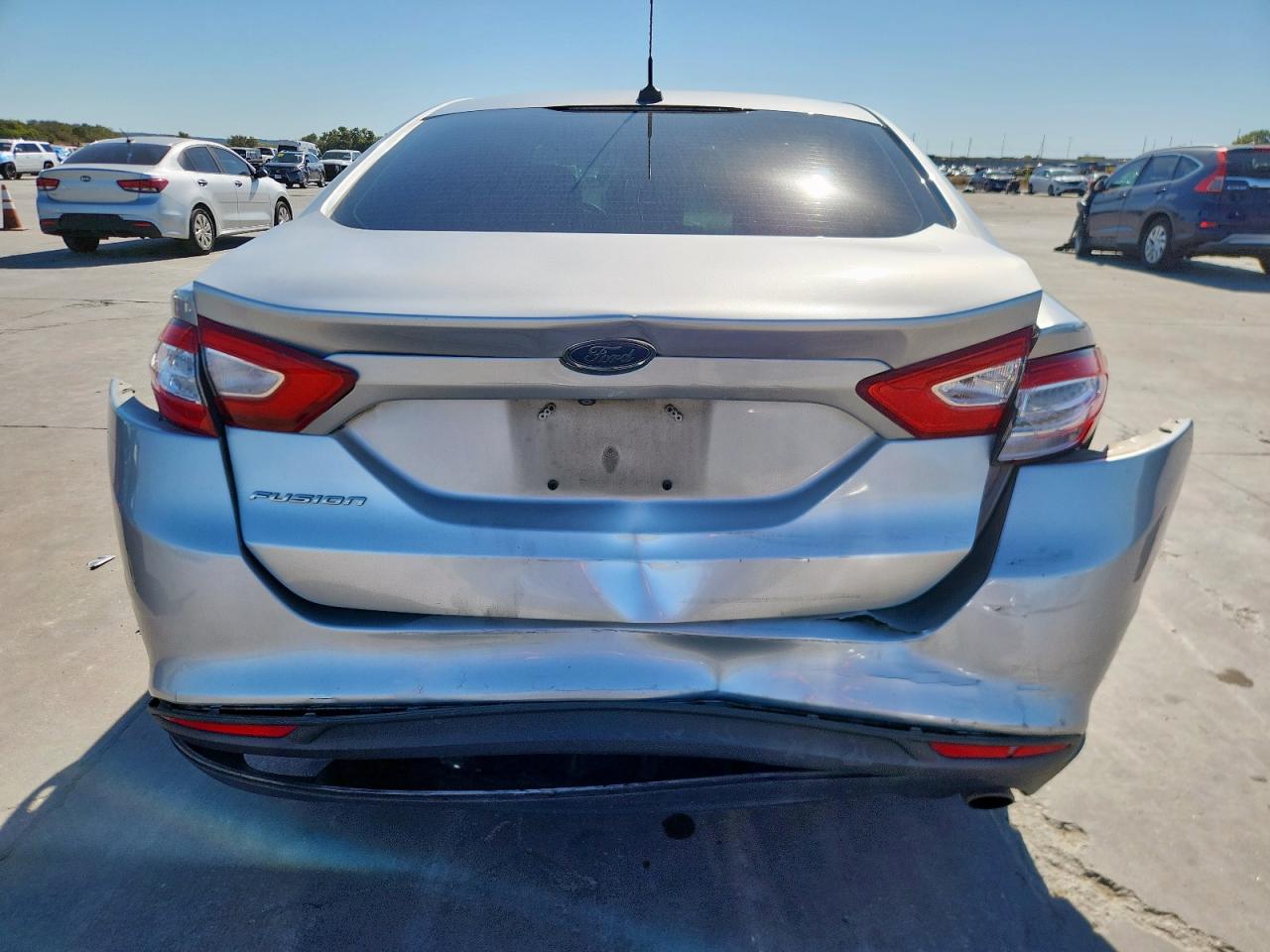 2015 Ford Fusion S VIN: 3FA6P0G71FR211537 Lot: 91901075