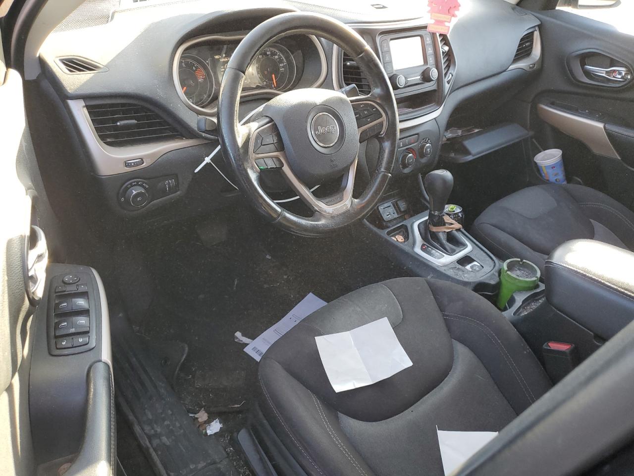 2018 Jeep Cherokee Latitude VIN: 1C4PJLCB1JD544947 Lot: 92376585