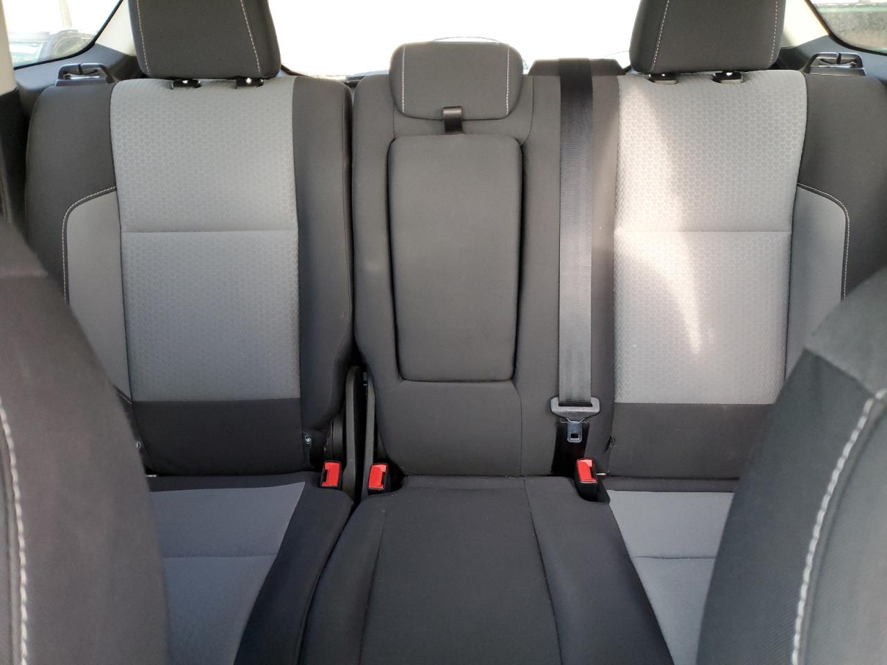 2018 Ford Escape Se VIN: 1FMCU9G90JUC13692 Lot: 92120525