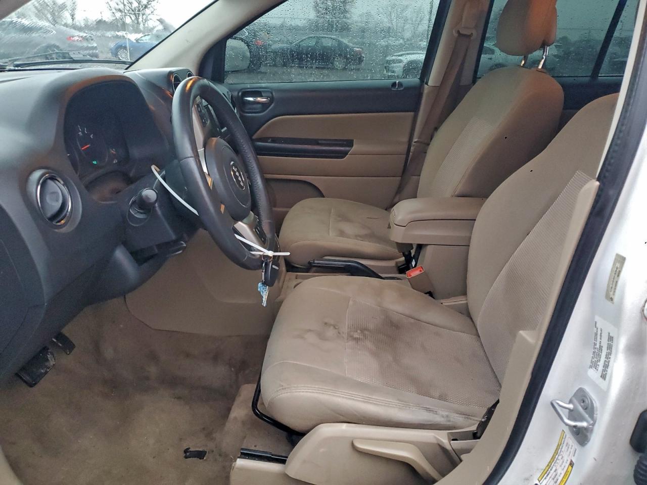 2013 Jeep Compass Latitude VIN: 1C4NJDEB3DD263943 Lot: 93849805