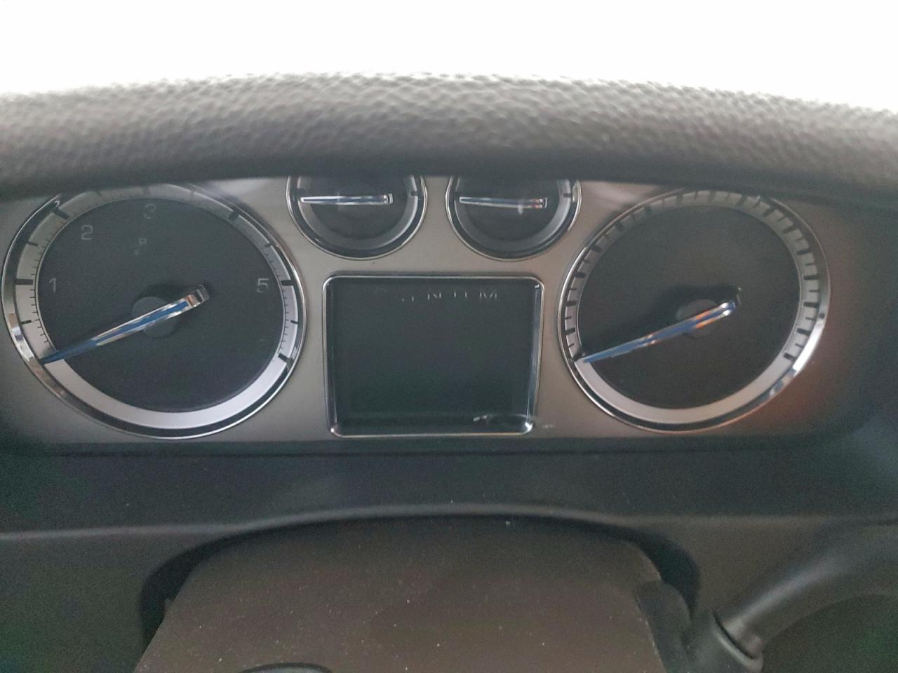 2009 Cadillac Escalade Luxury VIN: 1GYFK23239R198217 Lot: 94437395