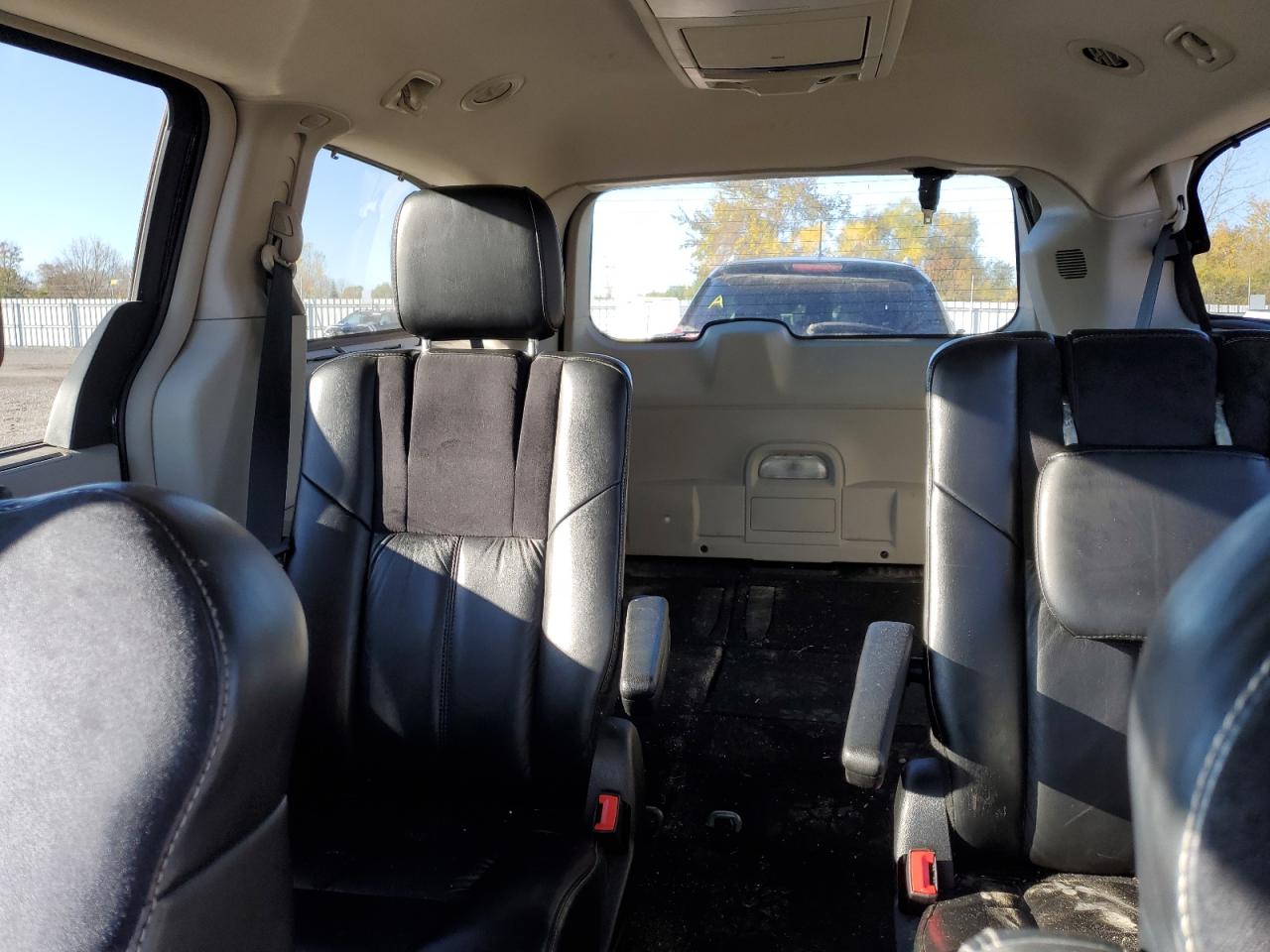 2013 Chrysler Town & Country Limited VIN: 2C4RC1GG3DR787917 Lot: 90426675