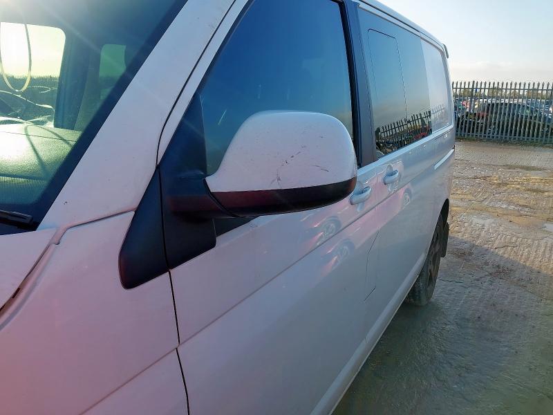 2015 VOLKSWAGEN TRANSPORTER 2.0 TDI 140PS HIGHLINE KOMBI VAN DSG