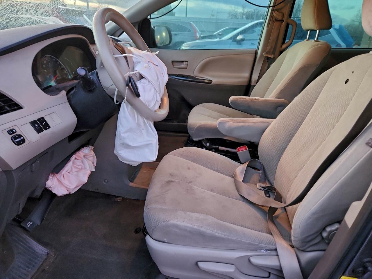 2013 Toyota Sienna VIN: 5TDZK3DC1DS332314 Lot: 94563335