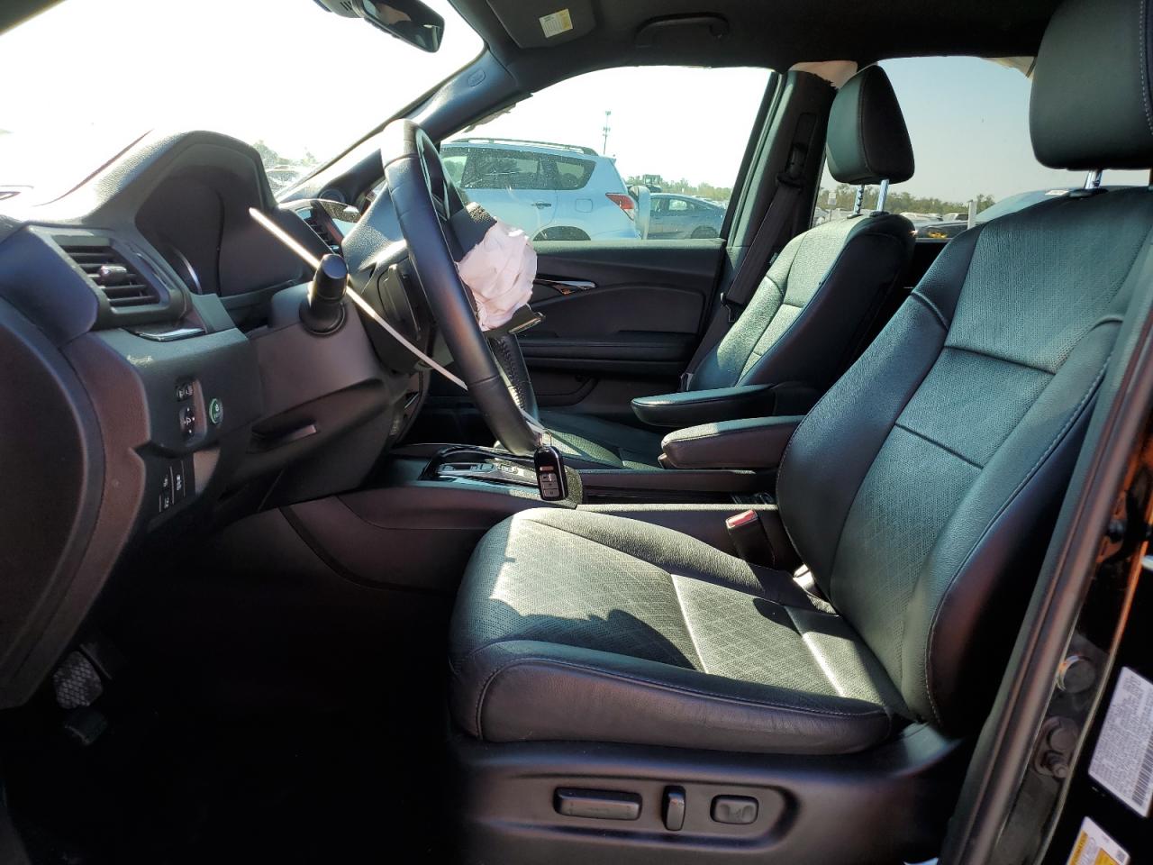 2021 Honda Passport Touring VIN: 5FNYF7H93MB015791 Lot: 93383465