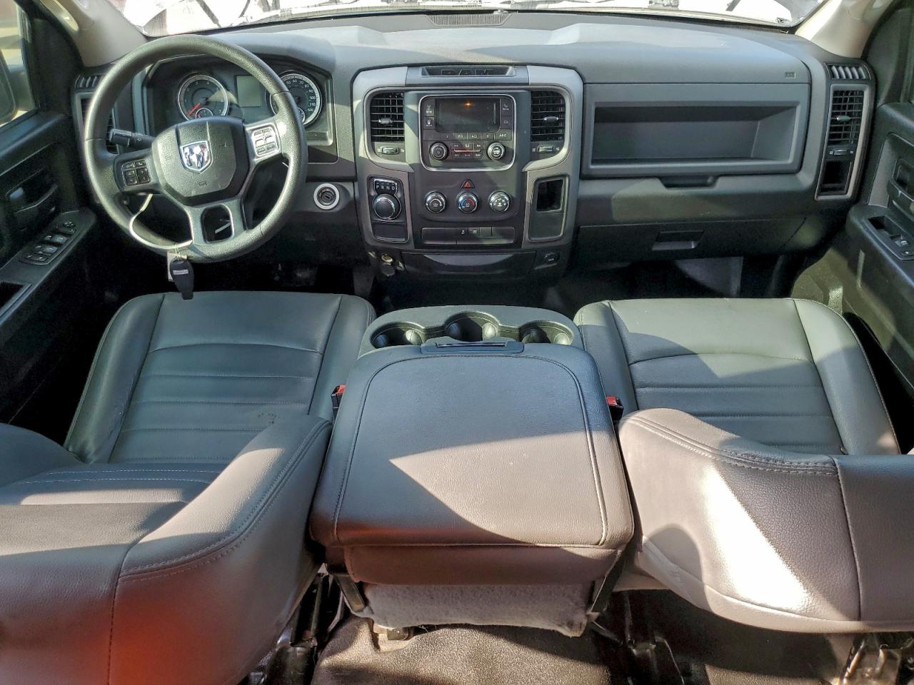 2019 Ram 1500 Classic Tradesman VIN: 1C6RR6FG6KS618698 Lot: 92710455