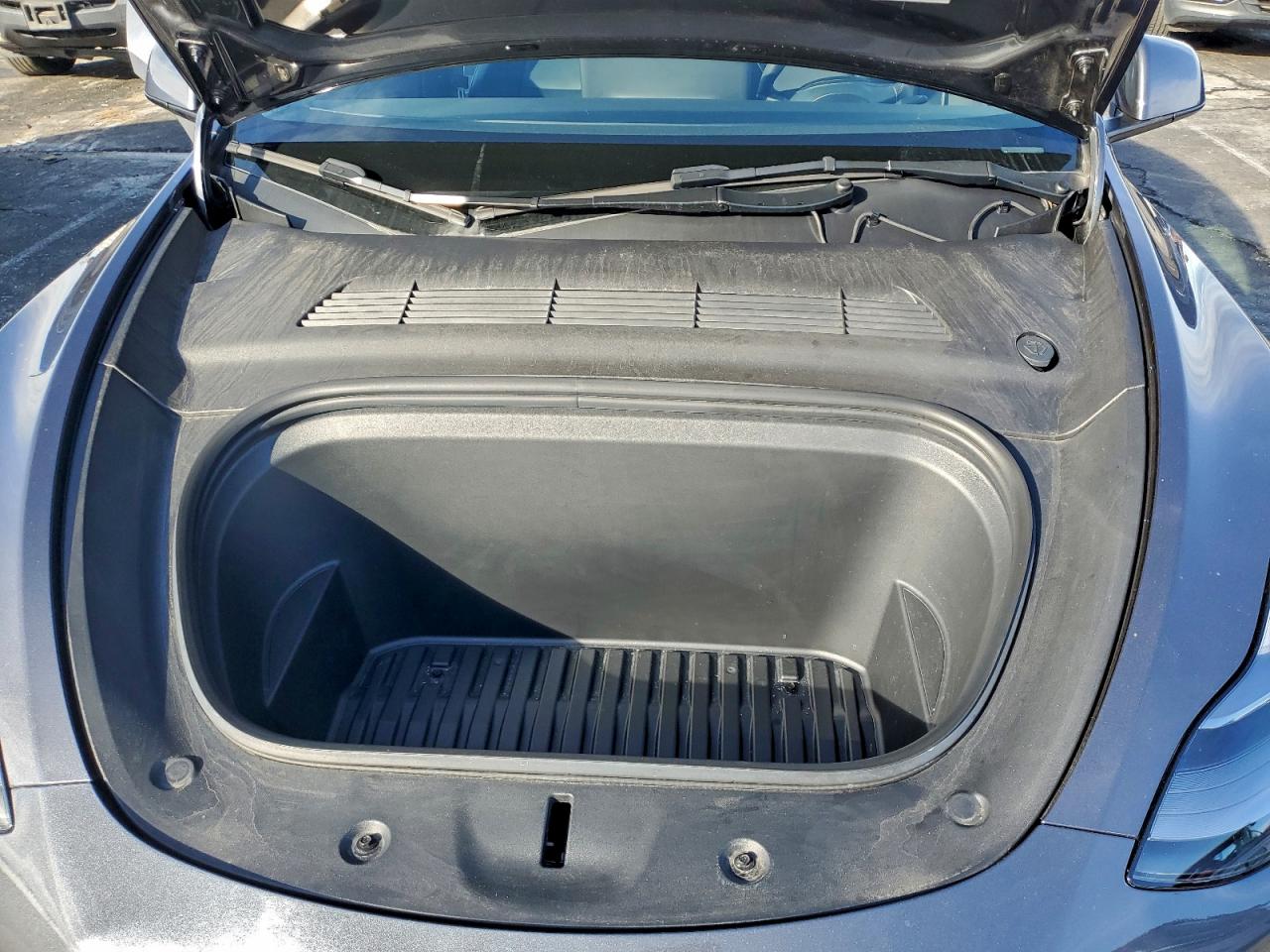 2023 Tesla Model Y VIN: 7SAYGDEE0PF815257 Lot: 93954015