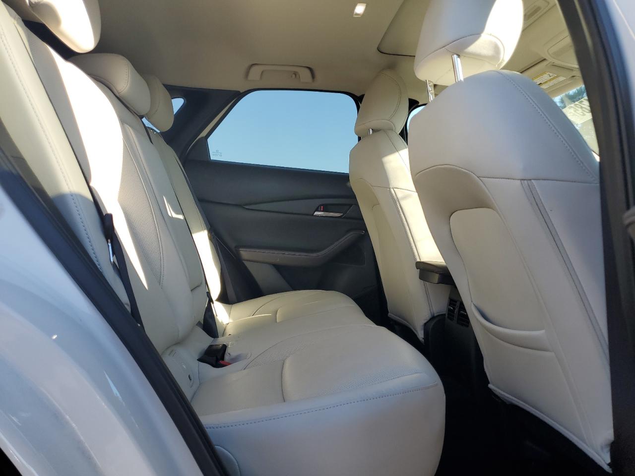 2024 Mazda Cx-30 Premium VIN: 3MVDMBDMXRM666435 Lot: 91504785