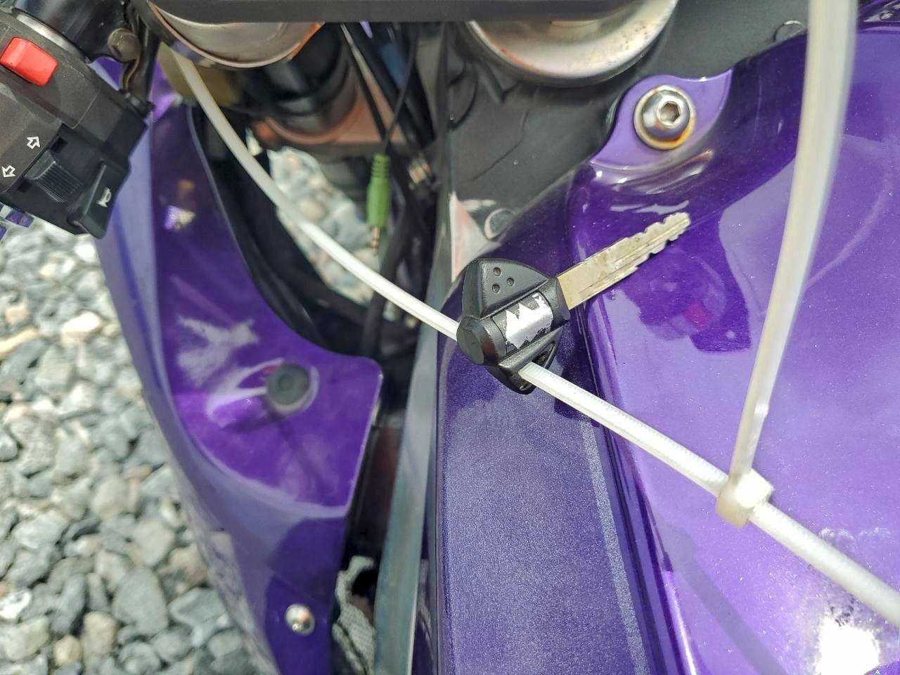 2007 Suzuki Gsx-R750 VIN: JS1GR7KA272103268 Lot: 94390305