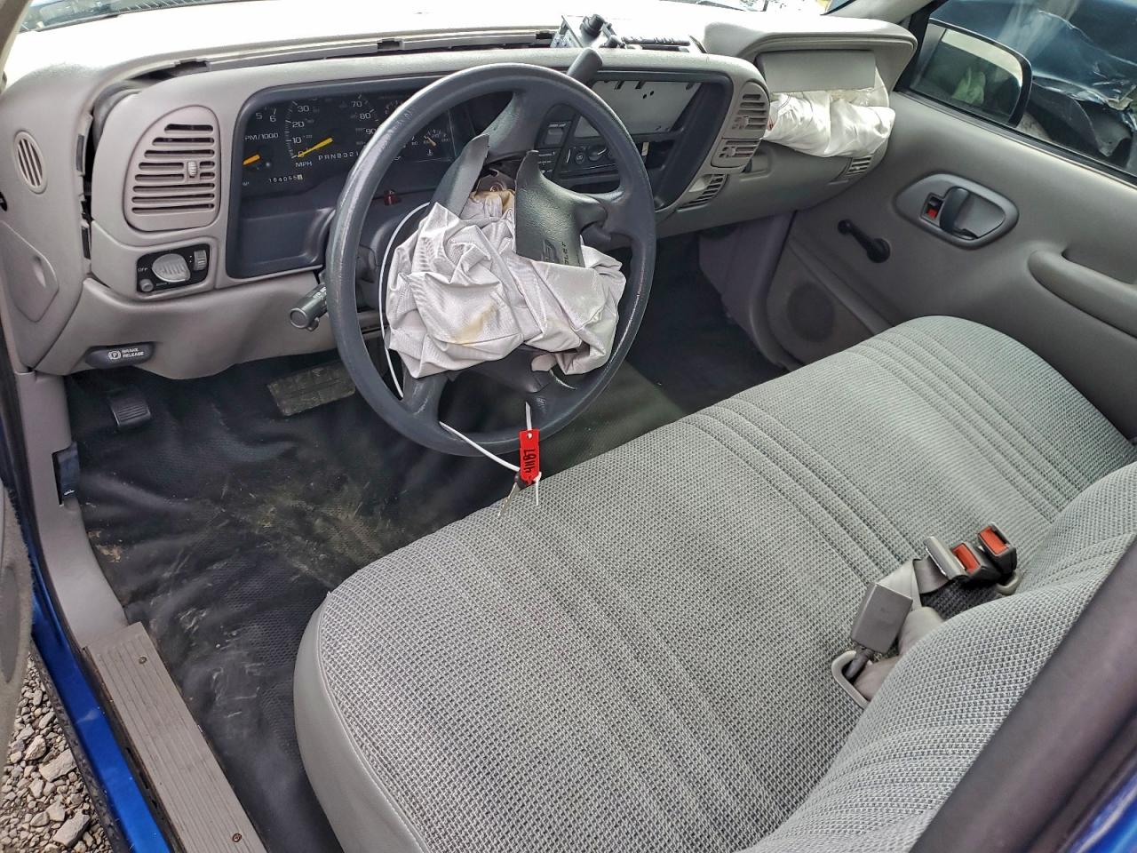 1997 Chevrolet Gmt-400 C1500 VIN: 1GCEC14W0VZ189852 Lot: 92738105