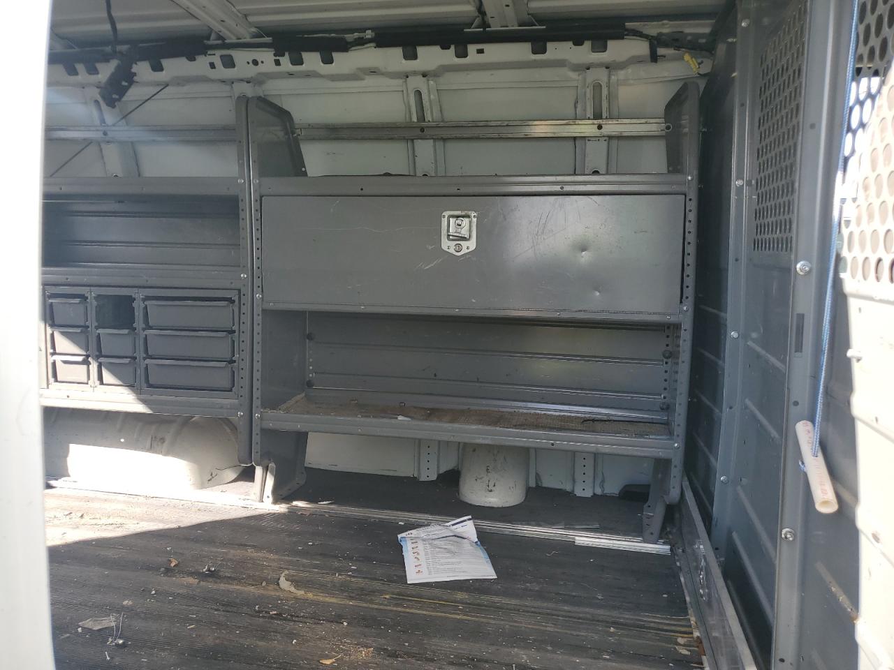 2018 GMC Savana Delivery Van VIN: 1GTW7AFGXJ1902926 Lot: 92101645