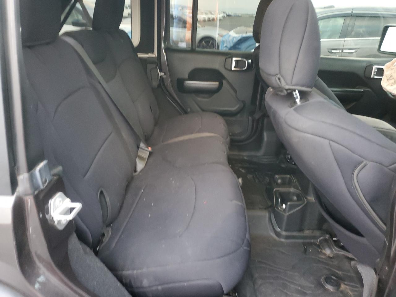 2020 Jeep Wrangler Unlimited Sport VIN: 1C4HJXDG0LW218957 Lot: 92478915