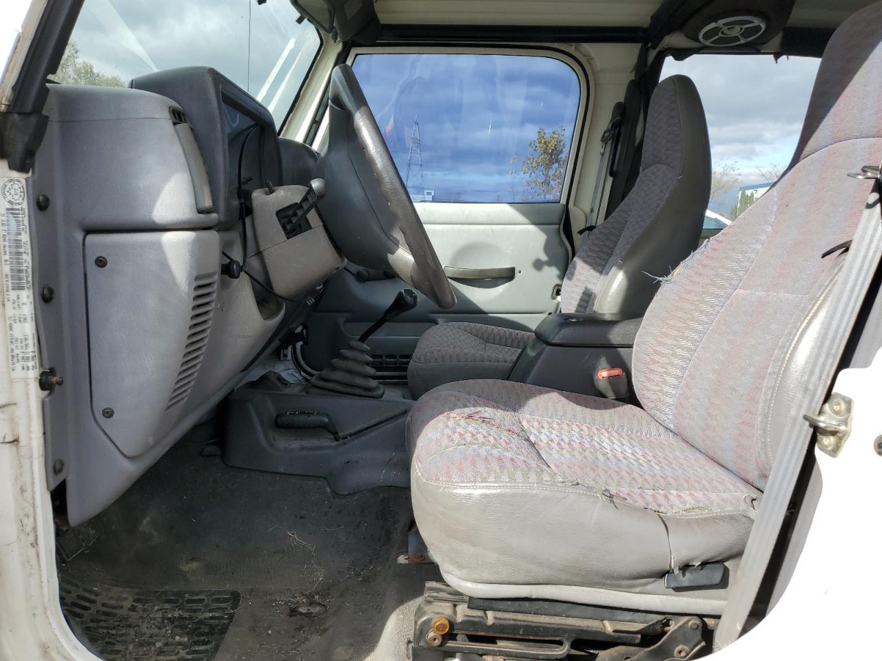 1998 Jeep Wrangler / Tj Se VIN: 1J4FY29P0WP769610 Lot: 90752675