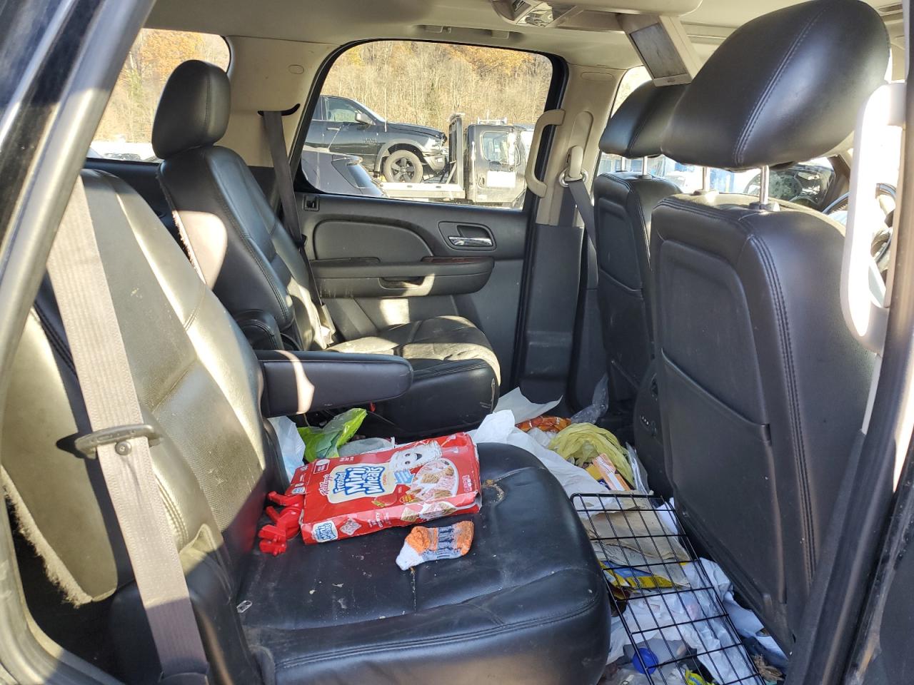 2011 Chevrolet Tahoe K1500 Ltz VIN: 1GNSKCE03BR169545 Lot: 92632285