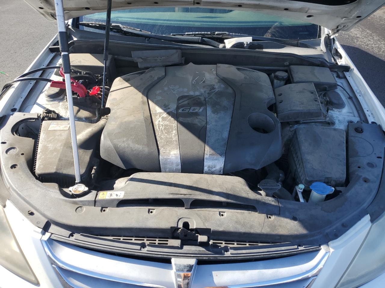 2013 Hyundai Genesis 3.8L VIN: KMHGC4DD4DU230130 Lot: 92939655