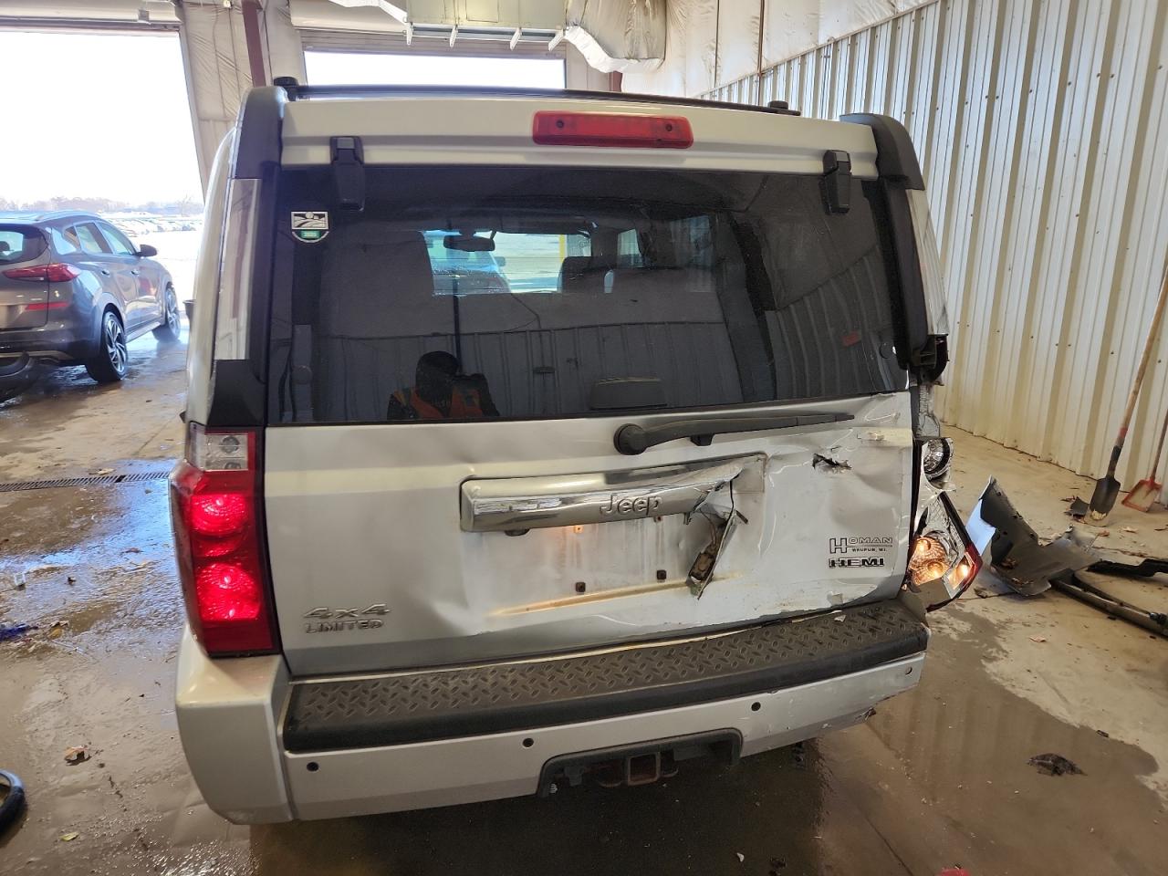 2010 Jeep Commander Limited VIN: 1J4RG5GT9AC121863 Lot: 92631175