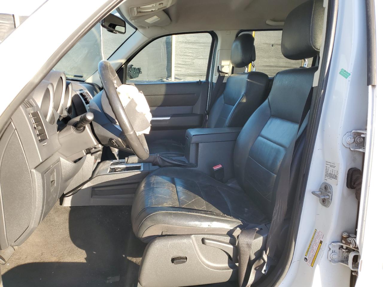 2011 Dodge Nitro Sxt VIN: 1D4PU5GKXBW586829 Lot: 92222385